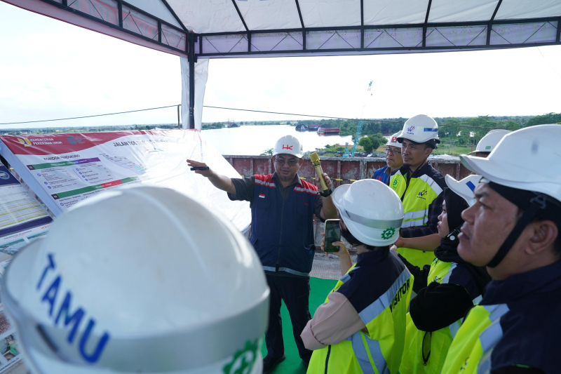 HK Sampaikan Progres dan Persiapan Nataru Melalui Media dan Site Visit di Jalan Tol Sumbagsel