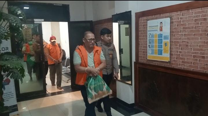 Empat tersangka kasus Dugaan Korupsi Disdik Provinsi Jambi dilimpahkan ke Kejaksaan