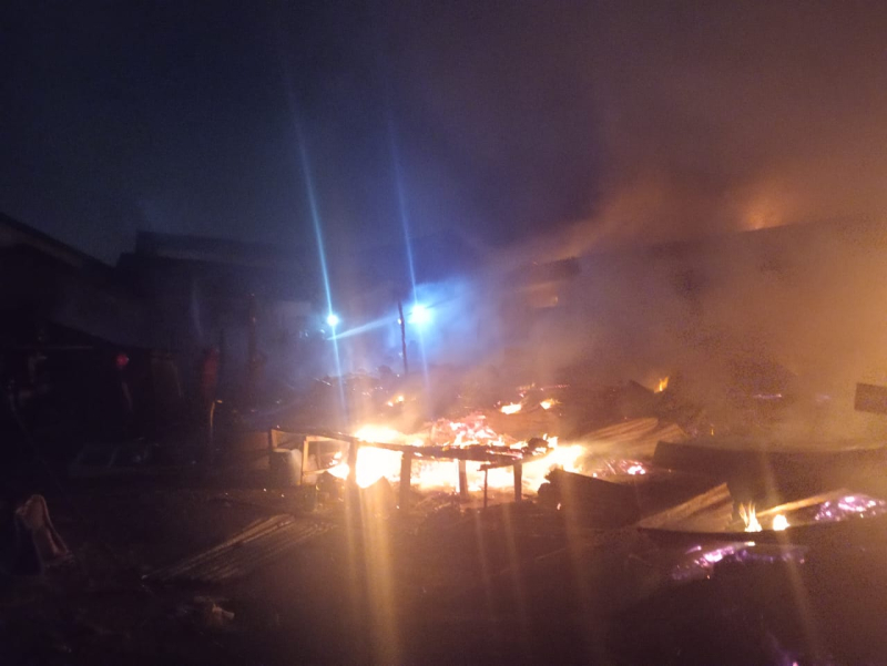 Breaking News, Pabrik Tahu di Kota Jambi Terbakar