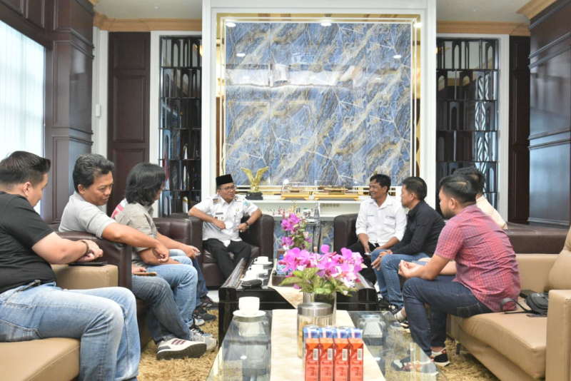 SMSI Provinsi Jambi Audiensi dengan Wali Kota Jambi Maulana, Tegaskan Kolaborasi Garda Terdepan Tangkal Hoaks