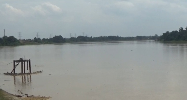 Debit Sungai Batanghari Naik, Bupati Muaro Jambi Imbau Warga Waspada Banjir