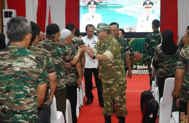 Wako Alfin saat tutup Bintek kades.