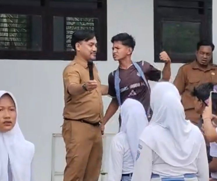 Video Kericuhan Guru dan Siswa SMK di Tanjabtim Viral di Media Sosial