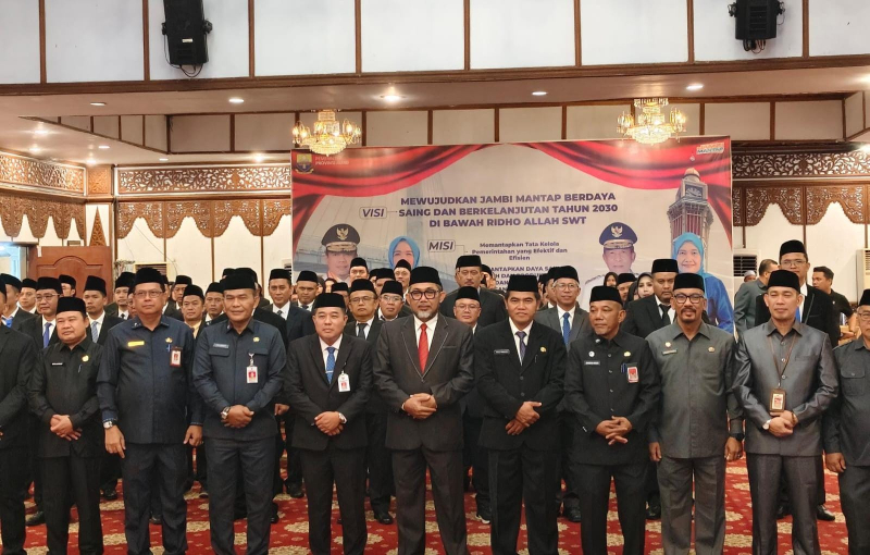 Sekda Kukuhkan 2 Kepala Dinas Nomenklatur Baru Pemprov Jambi, 82 Eselon III dan IV Dilantik