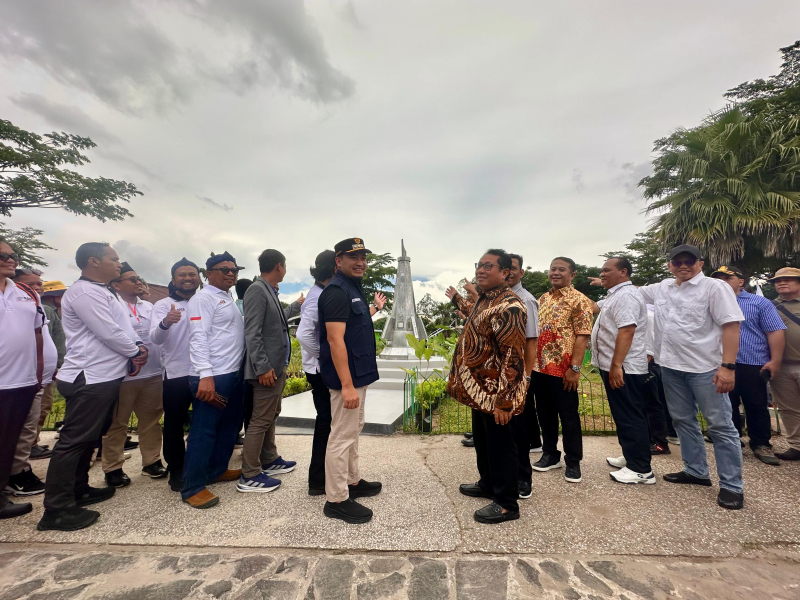 Ketua SMSI Provinsi Jambi Mukhtadi Putranusa Hadiri Peresmian Monumen SMSI, Tugu Media Siber Pertama di Indonesia