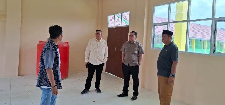 DPRD Jambi Sidak SMPN 3 dan 13 Sekoja, Soroti Keamanan dan Desak Sekolah Segera Difungsikan
