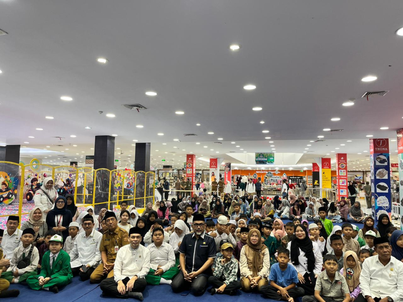 MASYAALLAH ! Baznas Jambi Ajak 200 Anak Yatim Belanja Jelang Lebaran, Masing-Masing Dapat Rp500 Ribu