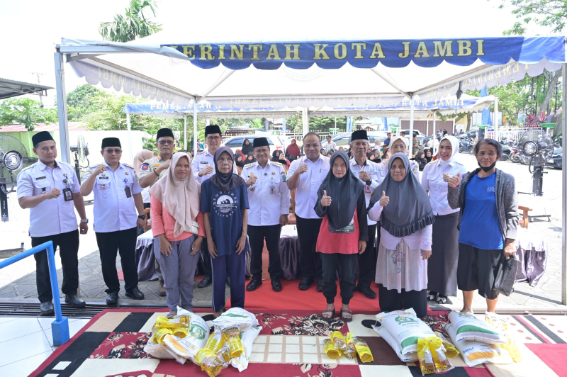 50 Ribu Warga Kota Jambi Terima Bantuan Pangan, Maulana: Jelang Lebaran Tak Perlu Beli Beras