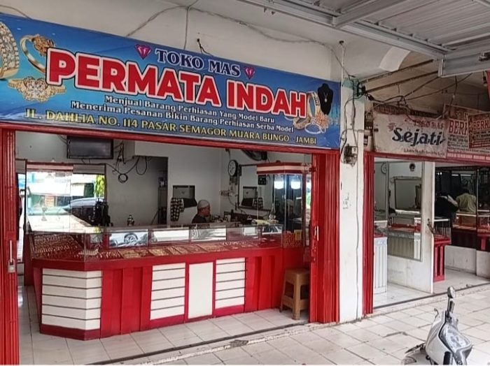 Usai Lebaran, Harga Emas Melemah, Pedagang di Bungo Keluhkan Sepinya Pembeli