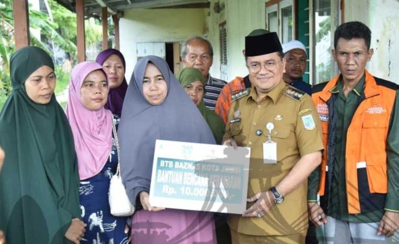  Maulana Turun Tangan Bantu Korban Kebakaran The Hok, Santunan hingga Bantuan Usaha Disiapkan