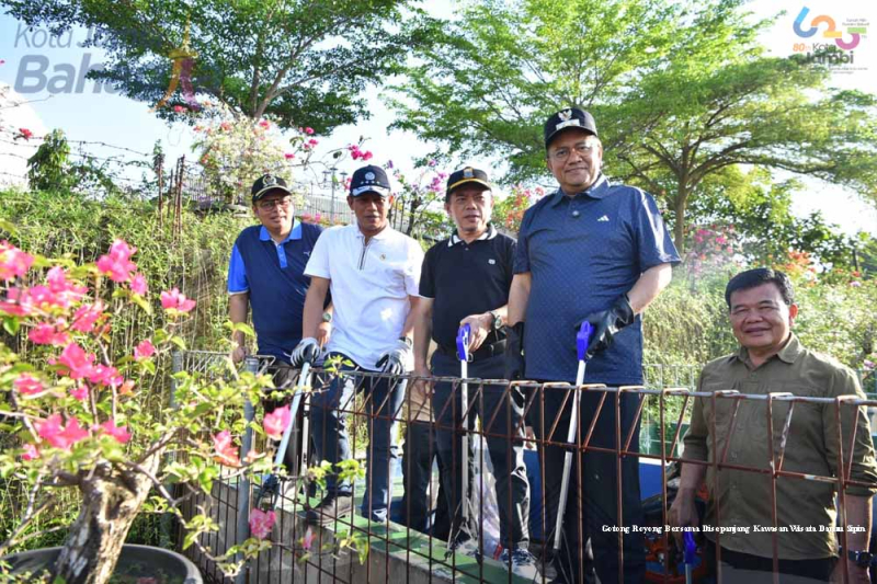 Gotong Royong di Danau Sipin, Menteri LH hingga Maulana Kompak Dorong Gerakan Indonesia ASRI