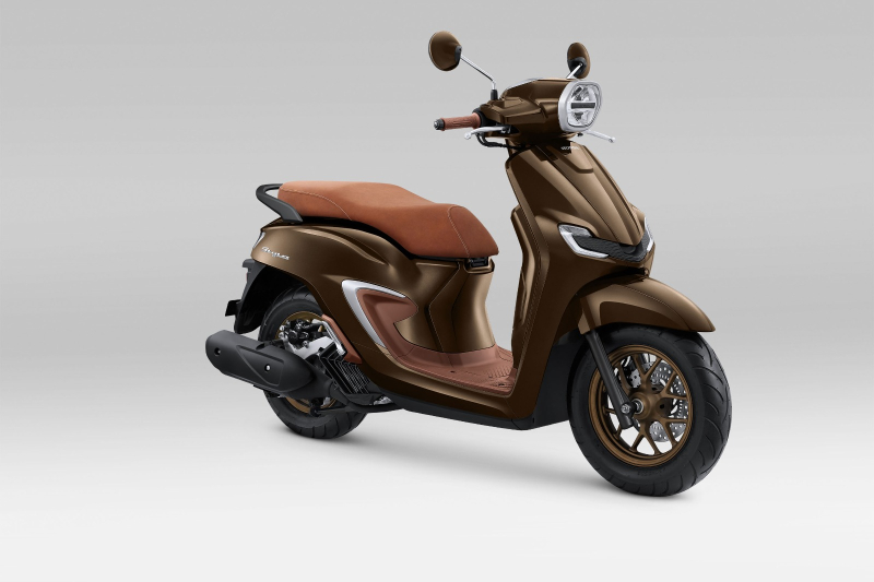Honda Stylo 160 Hadir Makin Mewah, Warna Spesial Burgundy Jadi Sorotan di 2026