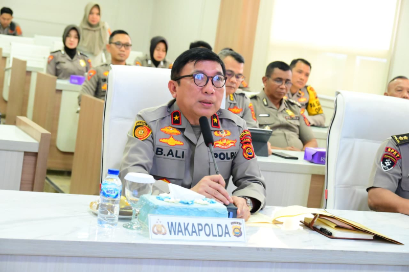 Pelatihan Public Speaking Call Center 110, Polda Jambi Tingkatkan Profesionalisme Pelayanan Publik