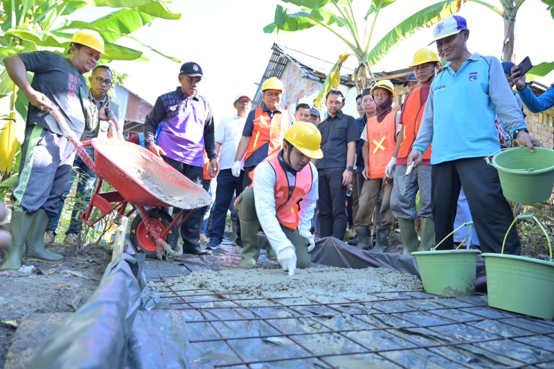 Wamendagri Bima Arya Resmikan Program Kampung Bahagia di Kota Jambi, Libatkan 797 RT