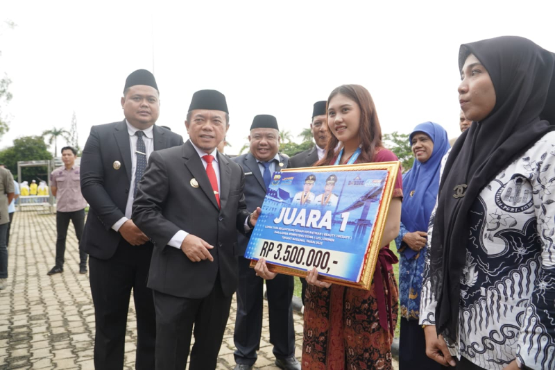 Peringati Hari Otoda dan Hardiknas di Bungo, Gubernur Al Haris Dorong Pendidikan Berkualitas dan Sinergi Semua Pihak