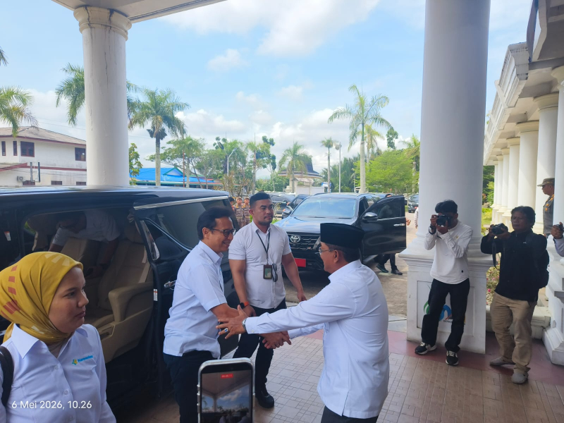 Tiba di Kualatungkal, Menkes RI Langsung Bertolak ke Kantor Bupati Tanjab Barat