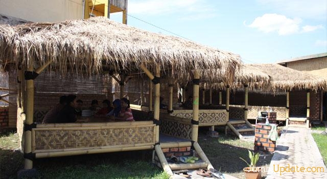 Saung Bambu Puring - Jambiupdate.co | Berita Jambi Paling Update